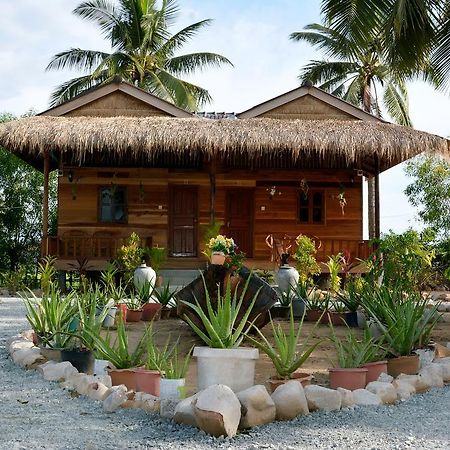 Fish Island Bungalows กำปอต ภายนอก รูปภาพ